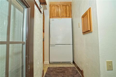 154 E 209th St, Euclid, OH 44123 photo 33
