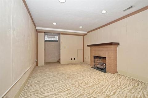 154 E 209th St, Euclid, OH 44123 photo 23