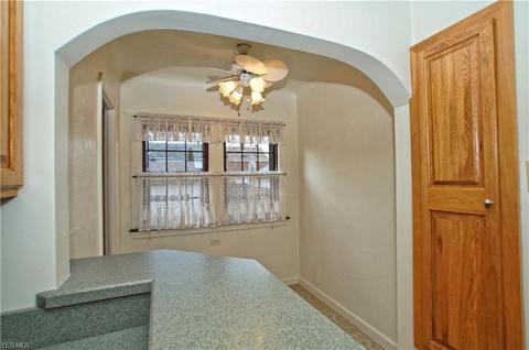 154 E 209th St, Euclid, OH 44123 photo 14