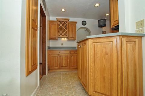 154 E 209th St, Euclid, OH 44123 photo 15
