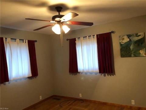 130 Caroline St, Elyria, OH 44035 photo 11