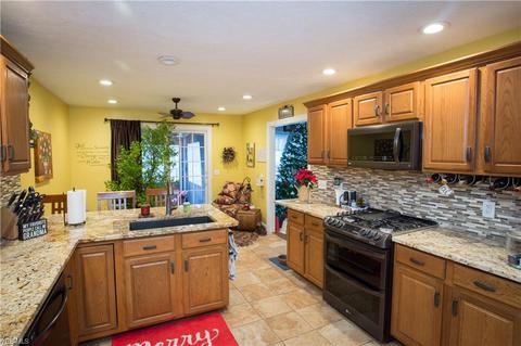 249 Rauscher Ct, Elyria, OH 44035 photo 7