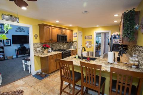 249 Rauscher Ct, Elyria, OH 44035 photo 9