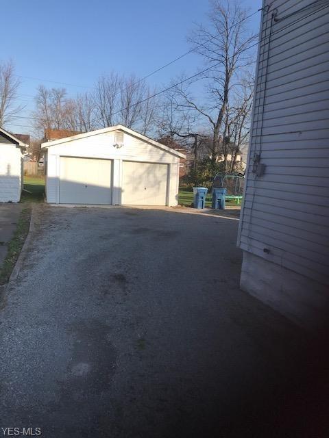 1881 E 36th St, Lorain, OH 44055 photo 3