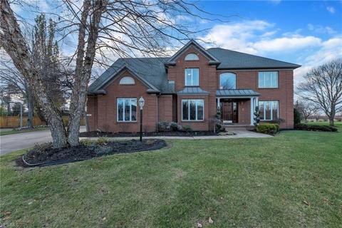 603 Winthrop Ct, Huron, OH 44839 photo 1