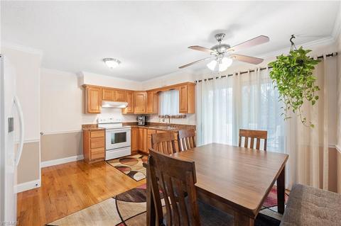 5700 Sandy Hook Dr, Parma, OH 44134 photo 7