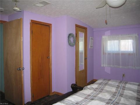 236 White Oak Dr, Elyria, OH 44035 photo 19