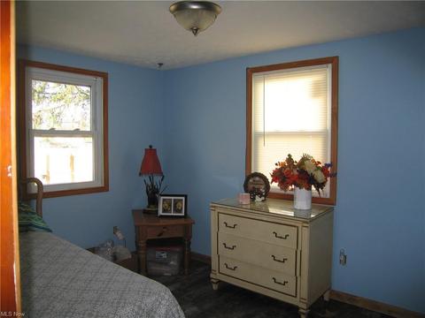 236 White Oak Dr, Elyria, OH 44035 photo 13