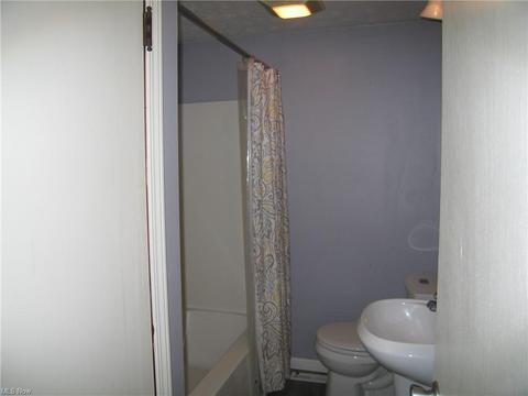 236 White Oak Dr, Elyria, OH 44035 photo 15