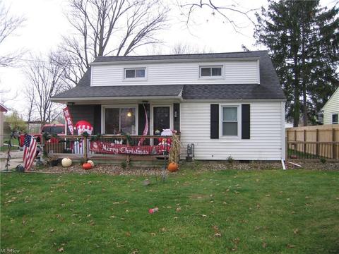 236 White Oak Dr, Elyria, OH 44035 photo 2