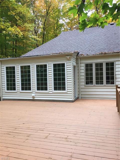 736 Treecrest Dr, Akron, OH 44333 photo 5