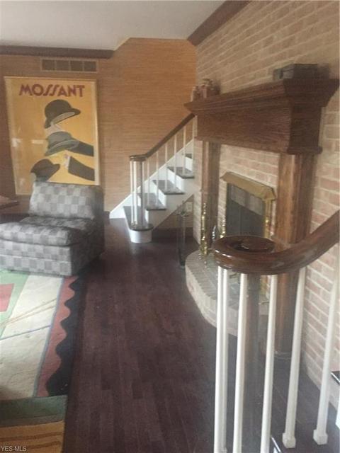 736 Treecrest Dr, Akron, OH 44333 photo 9