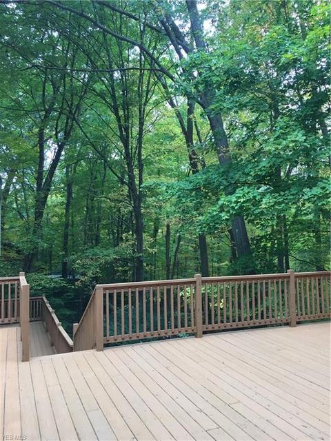 736 Treecrest Dr, Akron, OH 44333 photo 7