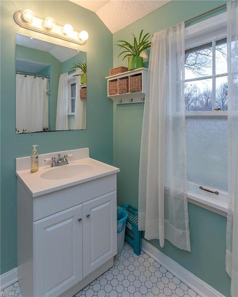 81 E 207th St, Euclid, OH 44123 photo 26