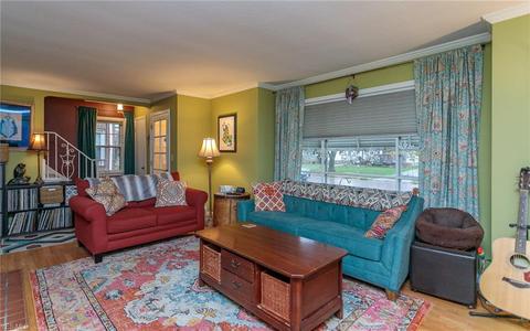 81 E 207th St, Euclid, OH 44123 photo 8