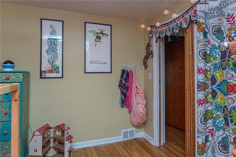 81 E 207th St, Euclid, OH 44123 photo 22