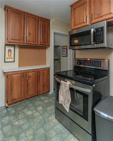 81 E 207th St, Euclid, OH 44123 photo 15