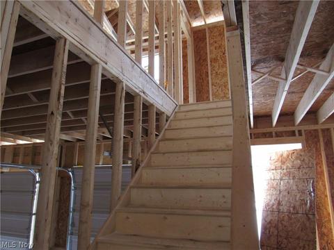 301 E 238th St, Euclid, OH 44123 photo 7