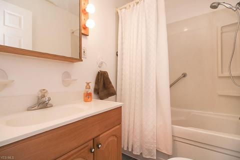 871 Annapolis Ave, Akron, OH 44310 photo 12