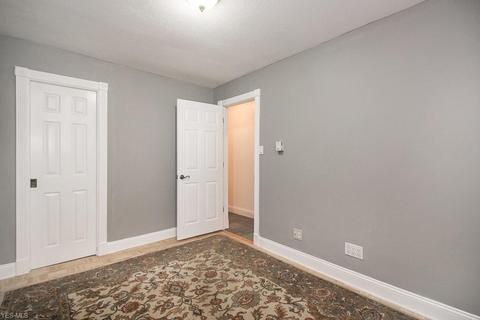 871 Annapolis Ave, Akron, OH 44310 photo 19
