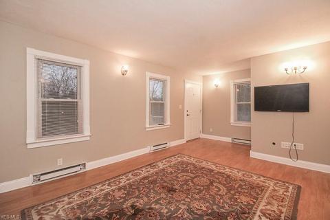 871 Annapolis Ave, Akron, OH 44310 photo 7