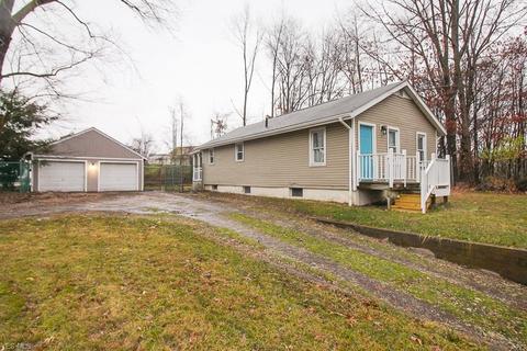 871 Annapolis Ave, Akron, OH 44310 photo 1