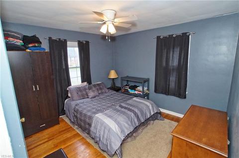 270 E 328th St, Willowick, OH 44095 photo 5