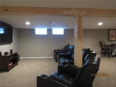 1380 Lourdes Dr, Parma, OH 44134 photo 4