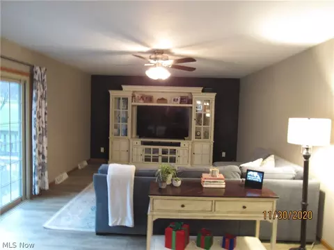 1380 Lourdes Dr, Parma, OH 44134 photo 25