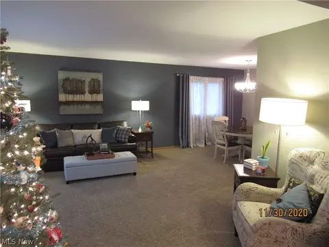 1380 Lourdes Dr, Parma, OH 44134 photo 7