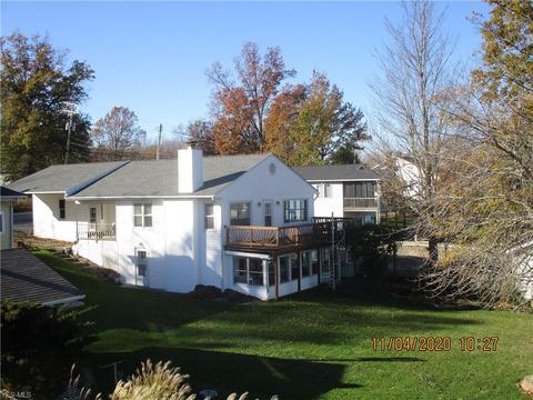 4497 Lake Rd E, Geneva, OH 44041 photo 1