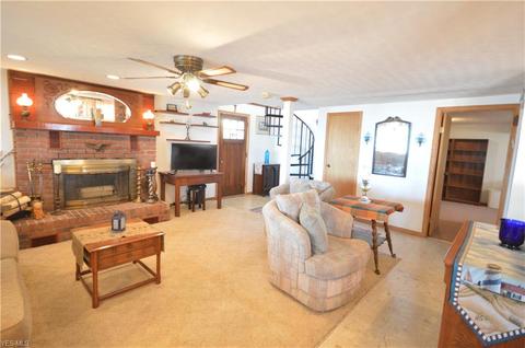 4497 Lake Rd E, Geneva, OH 44041 photo 4