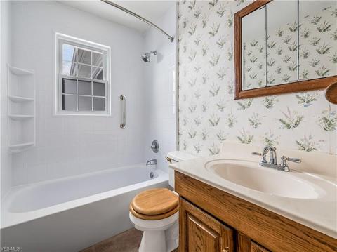 406 Valleyview Ave NW, Canton, OH 44708 photo 20