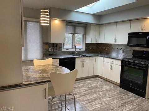 7357 Cromwell Dr, Solon, OH 44139 photo 5