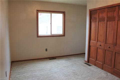 138 E Wilbeth Rd, Akron, OH 44301 photo 7