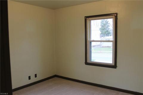 138 E Wilbeth Rd, Akron, OH 44301 photo 18