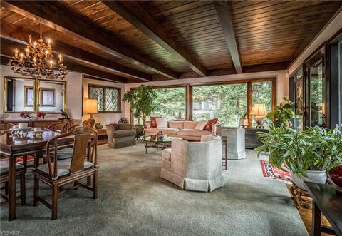 2661 Perry Dr NW, Canton, OH 44708 photo 8