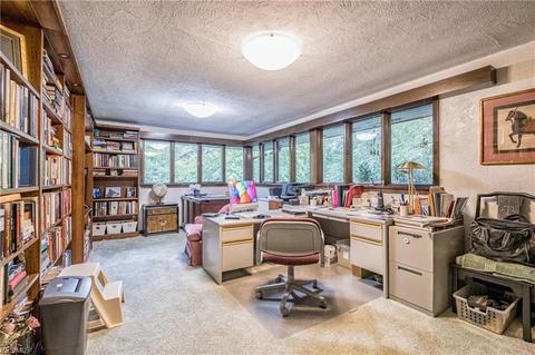 2661 Perry Dr NW, Canton, OH 44708 photo 15