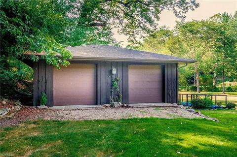2661 Perry Dr NW, Canton, OH 44708 photo 23