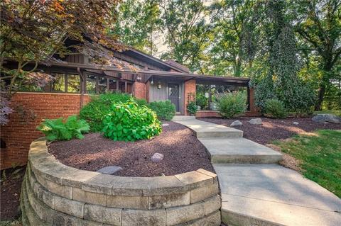 2661 Perry Dr NW, Canton, OH 44708 photo 18