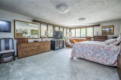 2661 Perry Dr NW, Canton, OH 44708 photo 12