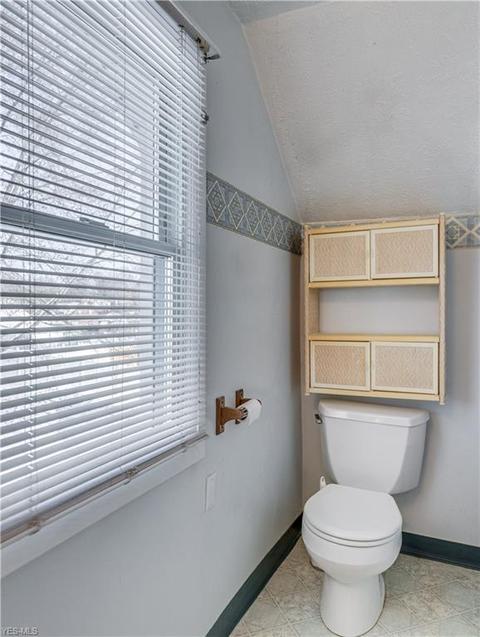 77 E Catawba Ave, Akron, OH 44301 photo 21