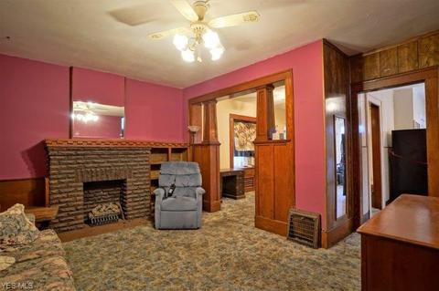 689 Thayer St, Akron, OH 44310 photo 12