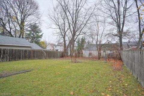 689 Thayer St, Akron, OH 44310 photo 7