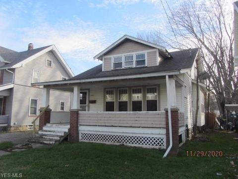 244 Spruce St, Elyria, OH 44035 photo 1