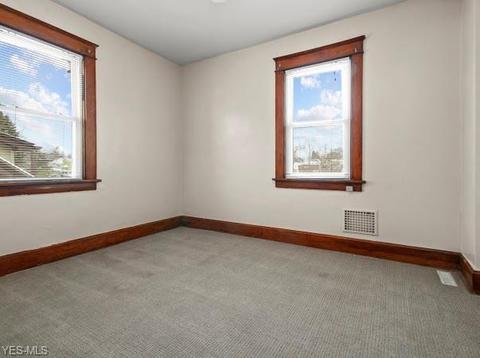 480 Devitt Ave, Campbell, OH 44405 photo 9