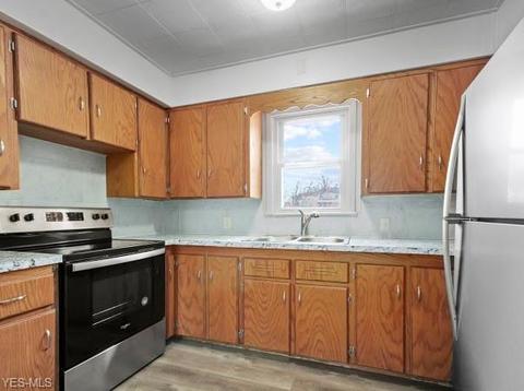 480 Devitt Ave, Campbell, OH 44405 photo 3