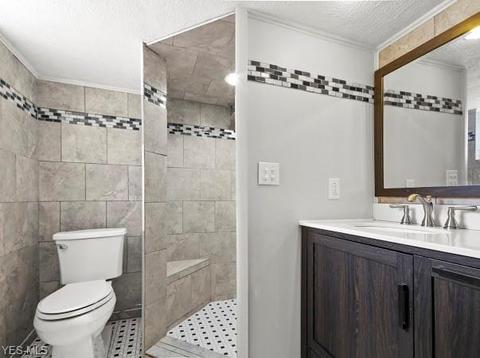 480 Devitt Ave, Campbell, OH 44405 photo 13