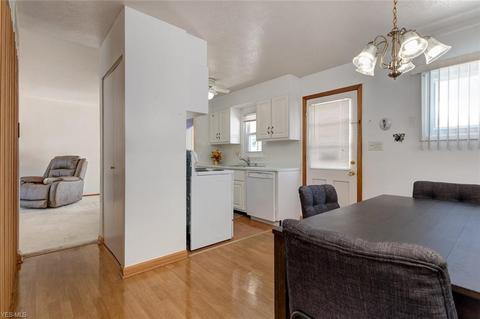 404 Chestnut Dr, Berea, OH 44017 photo 7