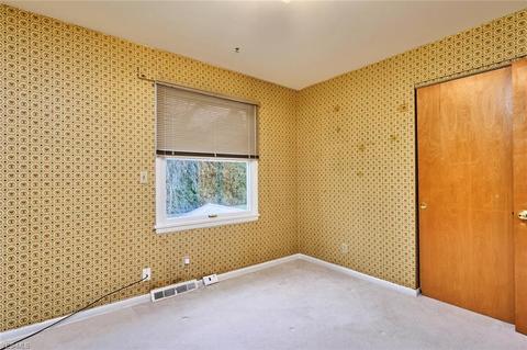 799 Mark Dr, Akron, OH 44313 photo 13